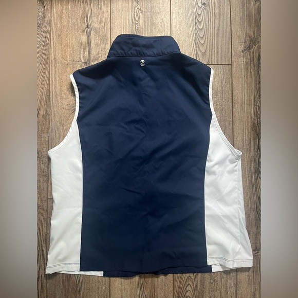 Izod Golf Navy & White Sleeveless Vest size XL - Picture 4 of 4